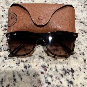 Ray-Ban Tortoise Shell Sunglasses with Case 4440-n